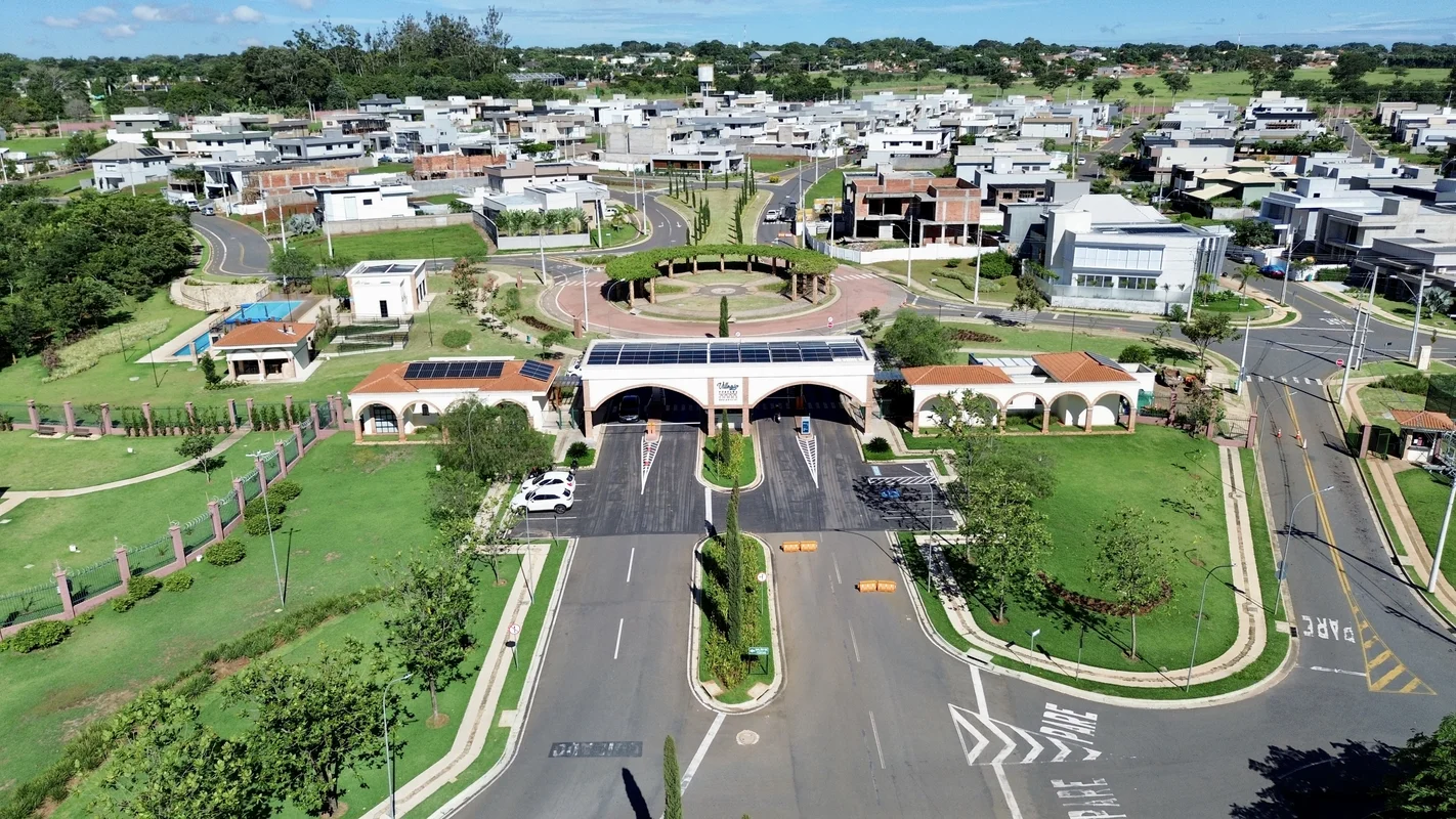 Terreno à venda no Villagio Toscana Com uma tipologia incrível, situado em esqui...