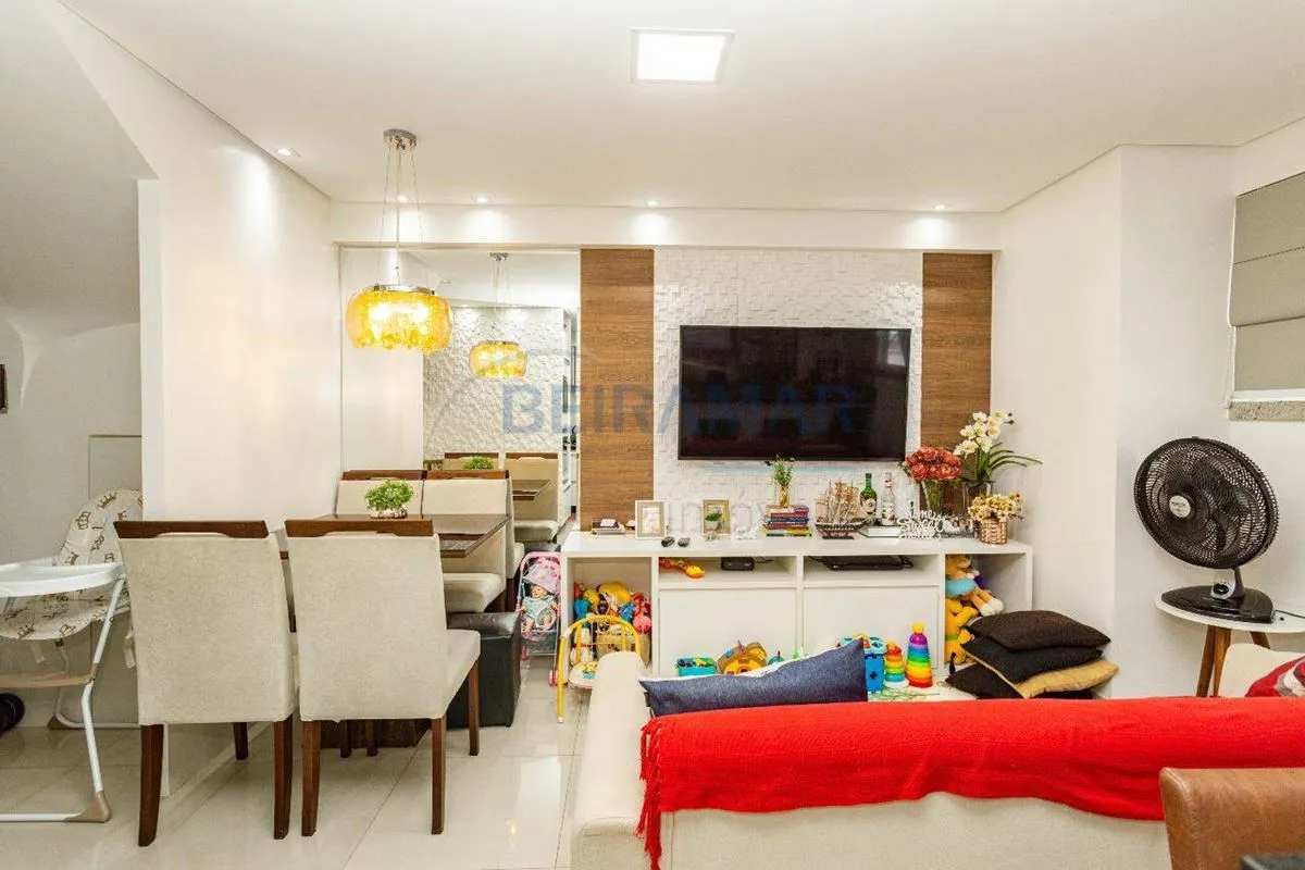 Se você procura um imóvel que foge do óbvio, este duplex no Edifício San Lorenzo...