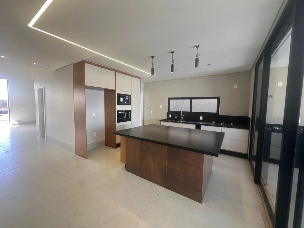 VICENTE PIRES IMOVÉIS – VENDECasa moderna em condomínio fechado – Rua 06 | Vicen...