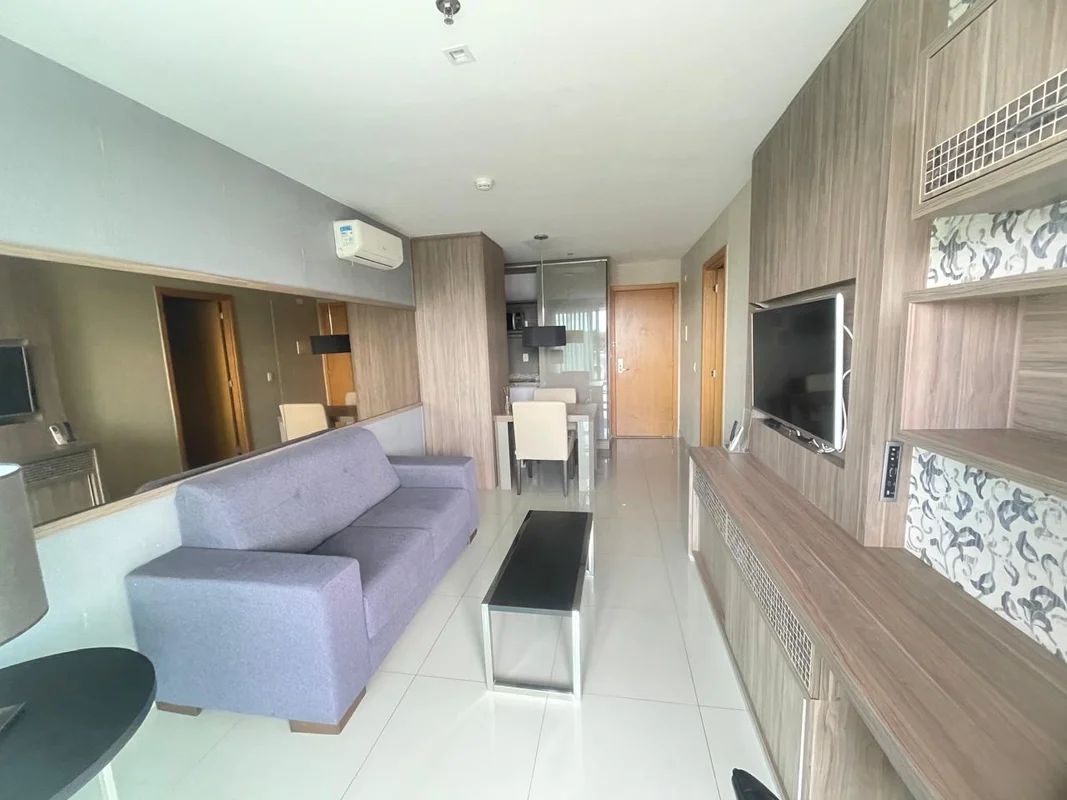  Apartamento totalmente mobiliado no empreendimento Brisas do Lago, localizado n...