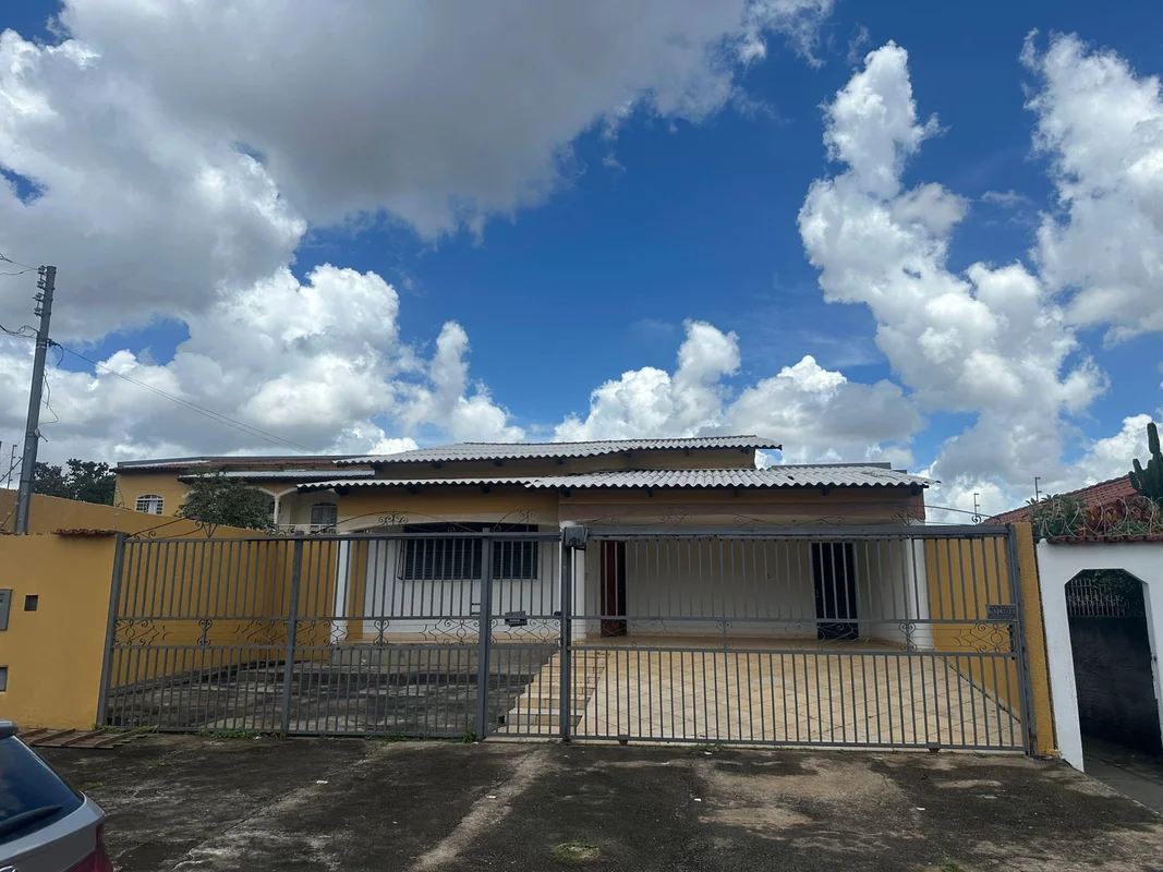 CRECI CJ 33249Casa para Locação – Jardim EuropaExcelente casa para locação no ba...