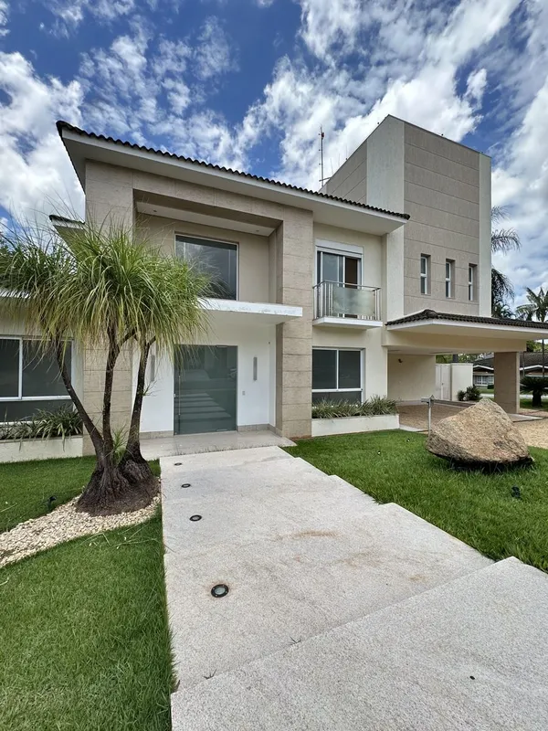 Esquina no Jardins Paris – Sobrado com 512m2 de construção e lote de 930m², próx...