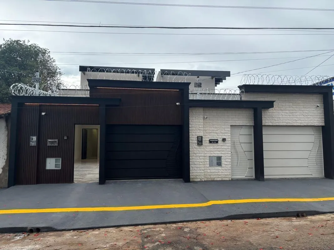 Casa no setor Vila Boa com 3 quartos com 2 suítes americanas Fachada personaliza...