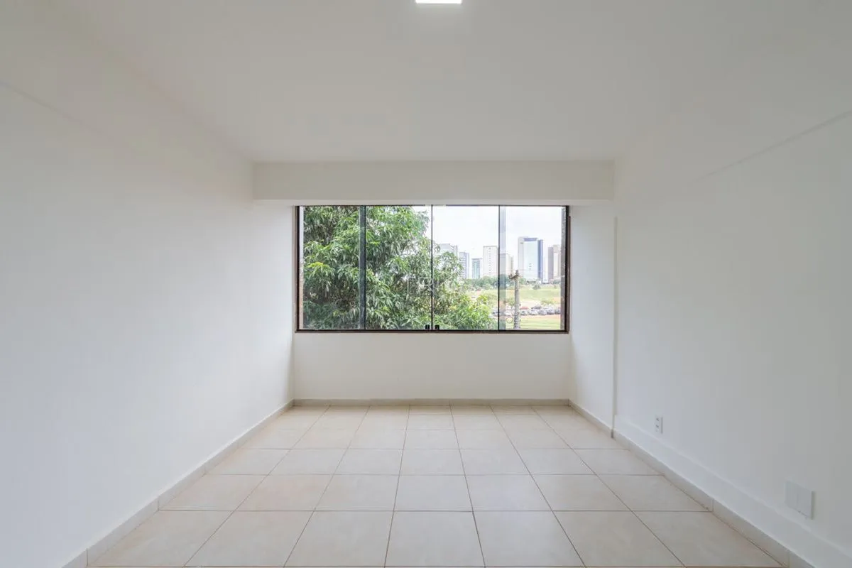 Sala comercial para locação na CLN 201, Asa Norte - Brasília.4 experiências incr...