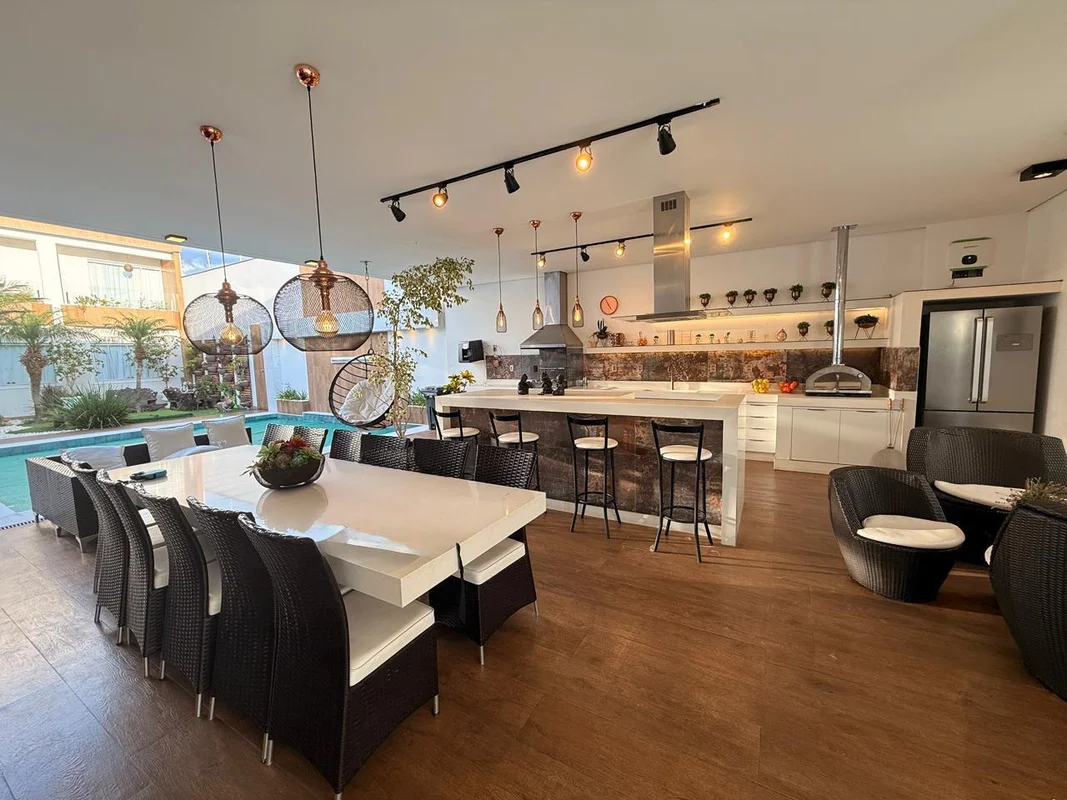 Casa Espetacular com Automação, Fotovoltaica e Lazer CompletoImagine viver em um...