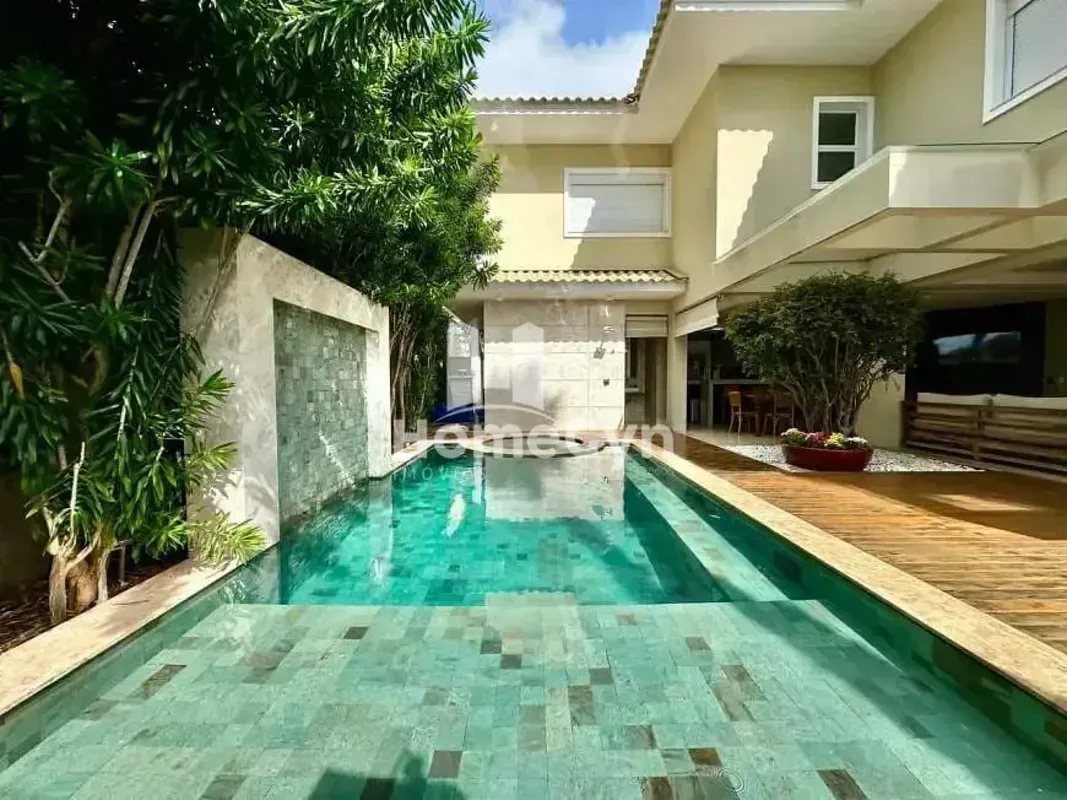  Sobrado à Venda Jardins Valencia 5 Quartos 438m²Exclusivo sobrado de esquina, m...