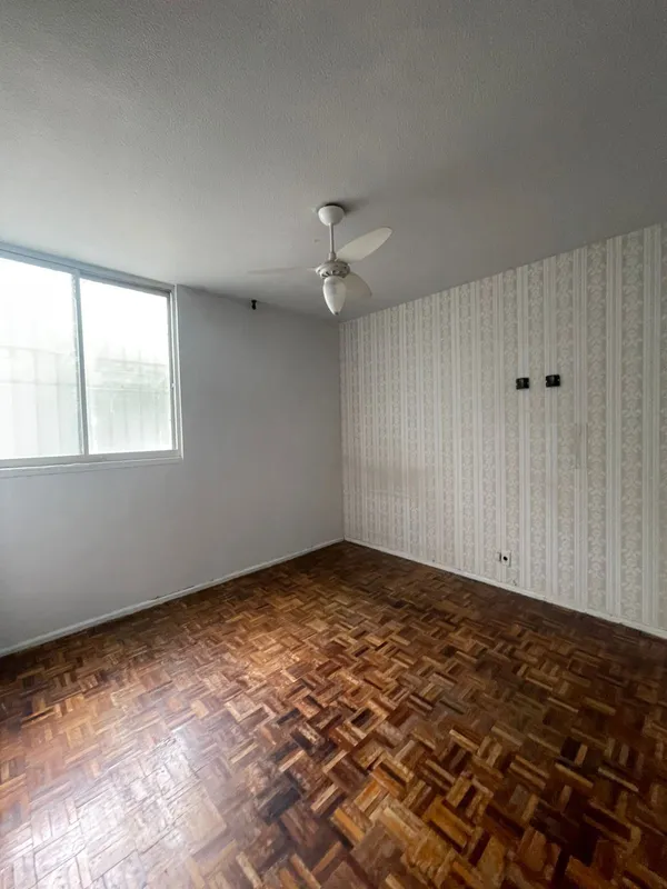 Comércio local atravessando a ruaLocalização excelente próximo ao Shopping Passe...