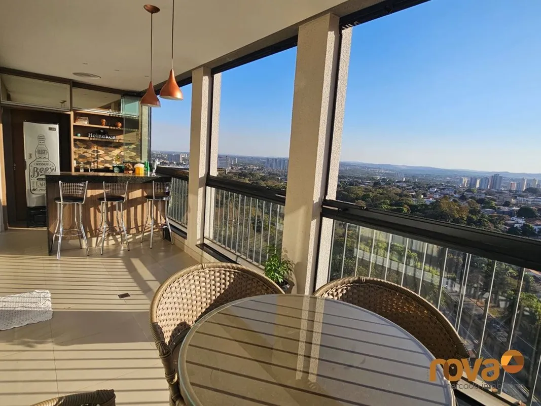Apartamento 3 quartos sendo 3 suítes ,varanda gourmet,completo em armários,andar...