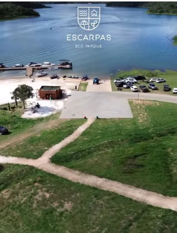 ?? Uma joia à vista! ??Este lote,oferece uma localização imbatível ??, com fácil...