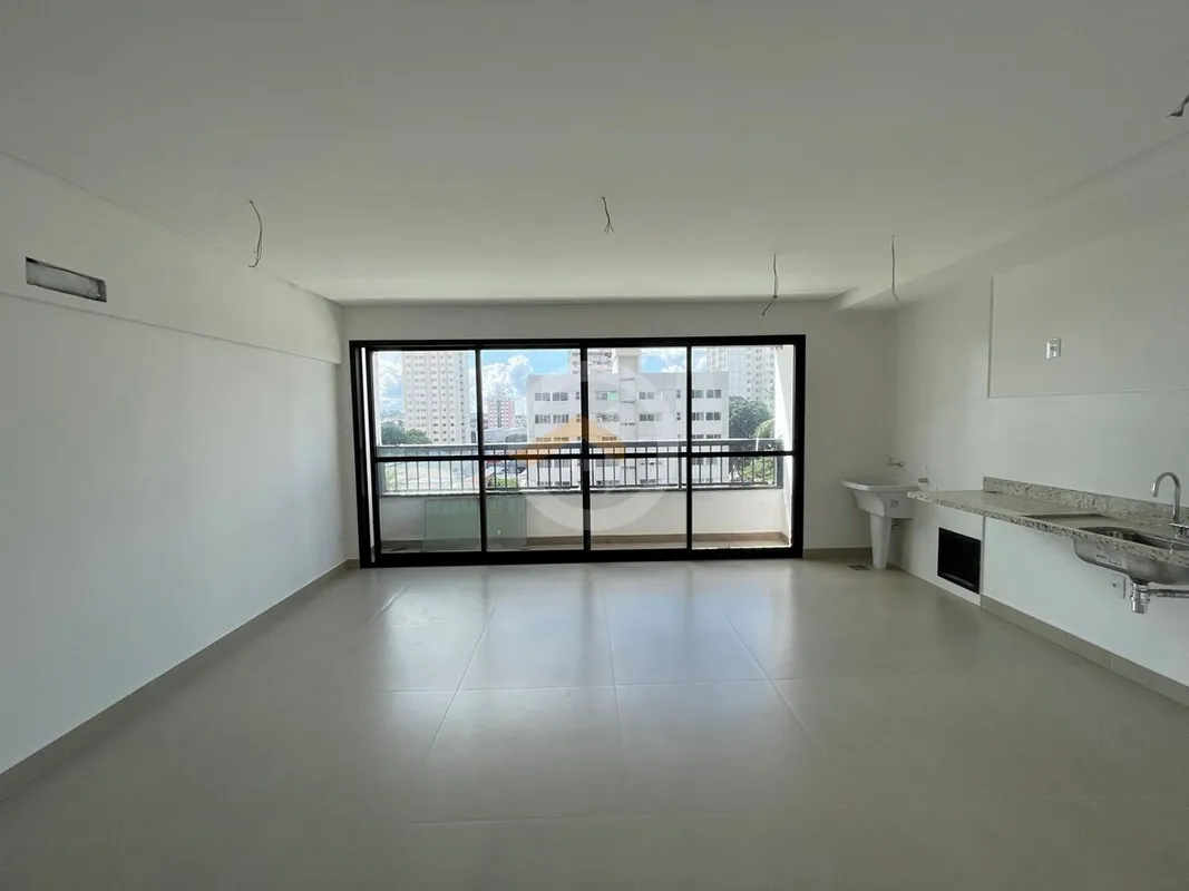 Apartamento com 2 suítes no Setor Aeroporto perto do Colégio Agostiniano e Estád...