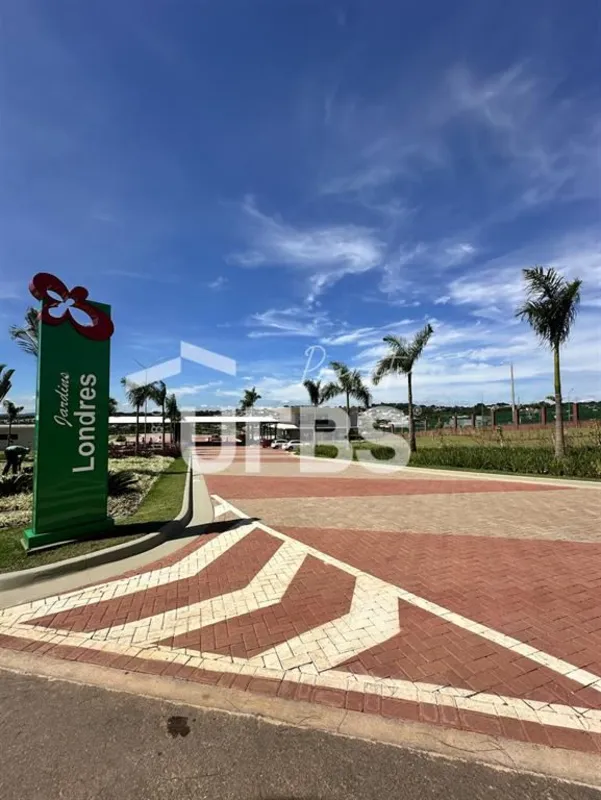 COD U-0031024 - Terreno à Venda no Condomínio Jardins Londres - GoiâniaOportunid...