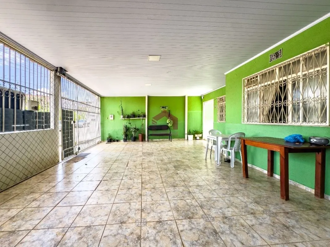 Fernandes & Coelho Imóveis apresenta uma excelente casa térrea na QNL 19, Conjun...