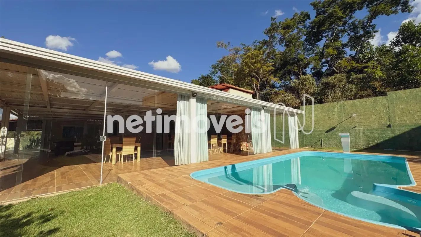 Casa Ampla com Vista Privilegiada para Área de Preservação Se você busca confort...
