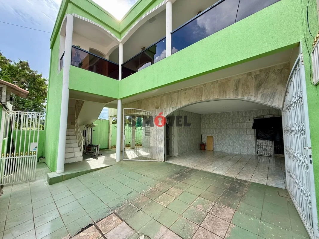 450m², 2 pavimentos, 6 quartos, 3 suítes, varanda, QNC 3 - R$: 790.000 - Não Fin...