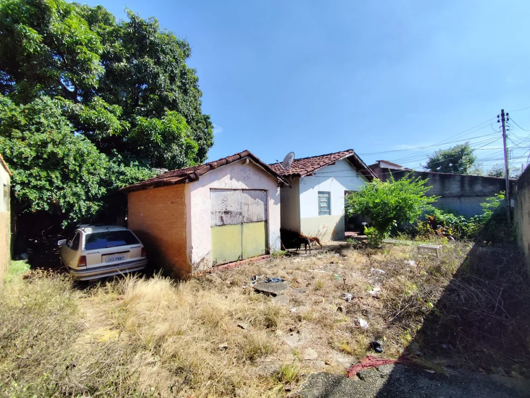 OPORTUNIDADE PARA INVESTIDORES! Proximo a Campinas ao lado da COMURG.Vende-se ex...