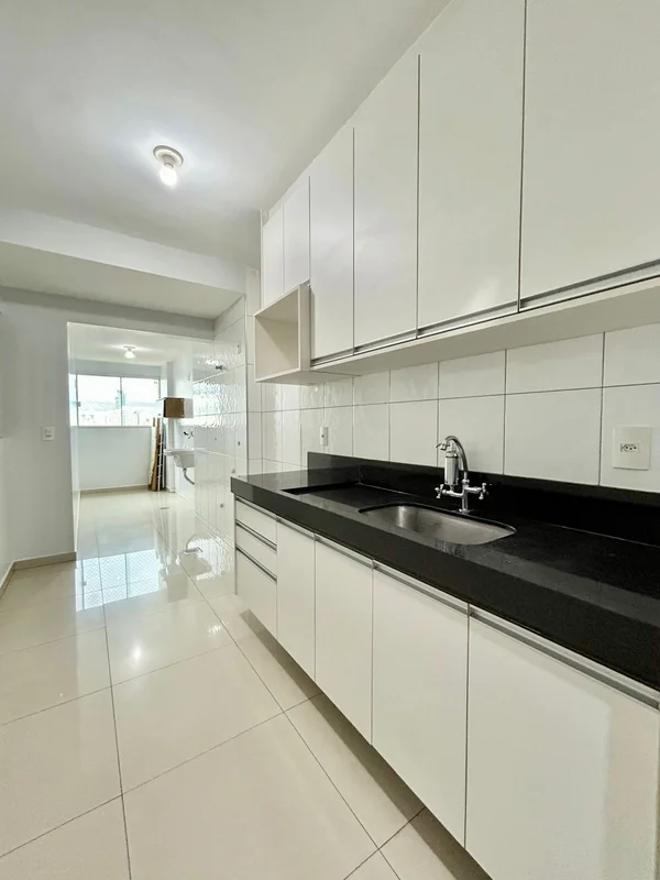 Próximo ao Shopping Flamboyant Apartamento com 85m² de área privativa, 2 suíte c...