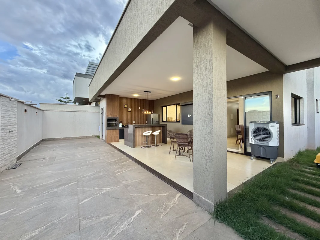 Propriedade recém construída e toda montada em armários planejados, ar-condicion...