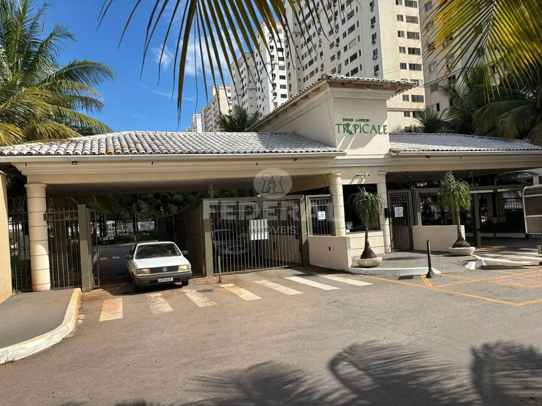 Este apartamento de dois quartos, sendo um suíte, está localizado no Setor Cândi...