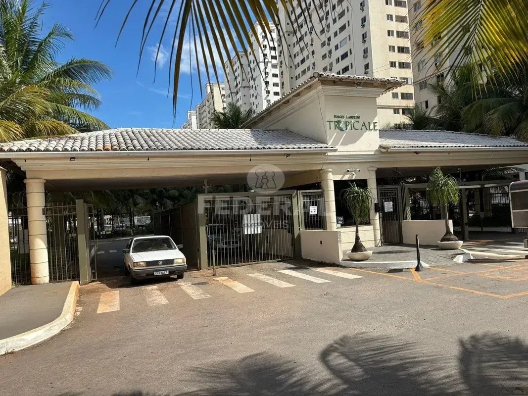 Este apartamento de dois quartos, sendo um suíte, está localizado no Setor Cândi...