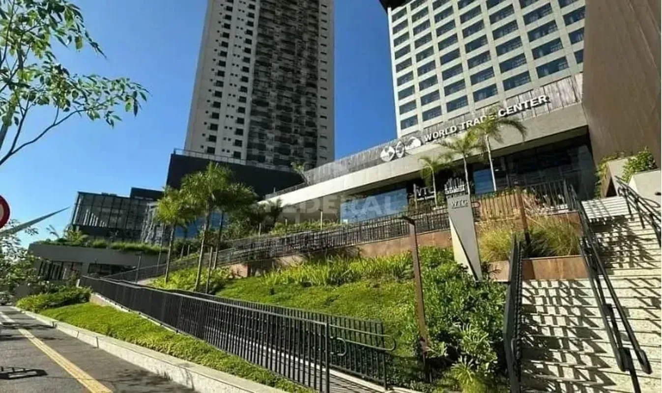 Apresentamos este atraente totalmente mobiliado, localizado no Setor Marista, re...