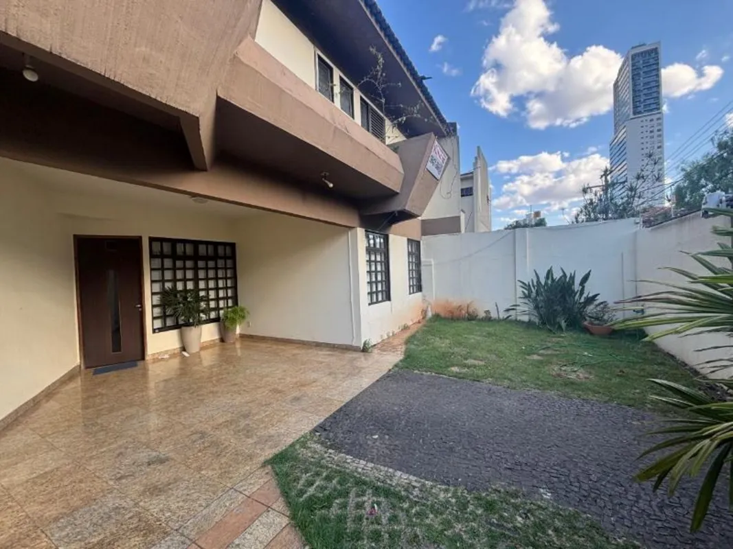 HENRIQUE: 9 8 1 9 8-4 2 4 0 (whatsapp) Amplo Sobrado na Av. Cel. Eugênio Jardim,...