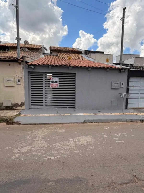 Casa à venda de 3 quartos sendo 1 suíte no Jardim Presidente.Imóvel muito bem co...