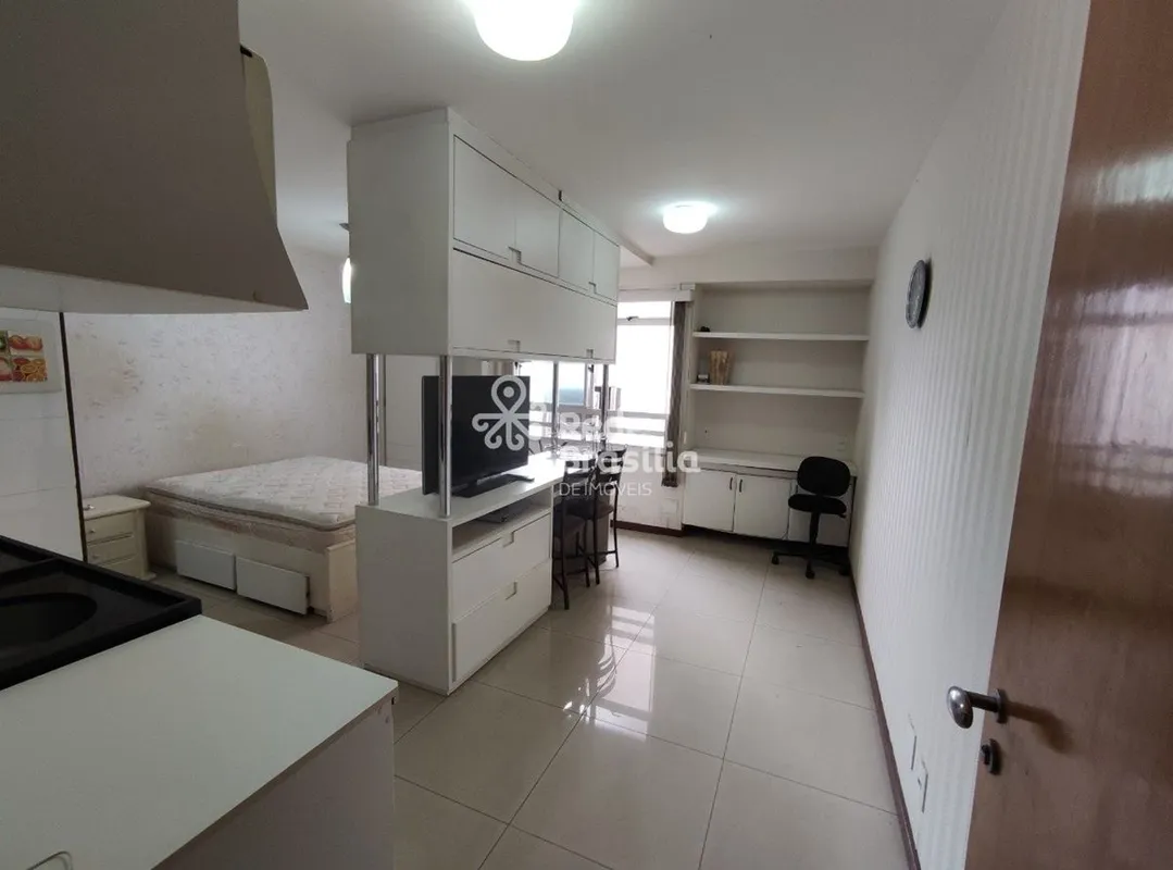 Kit com 25.37m² de área útil, muito bem distribuídos em sala e cozinha conjugada...