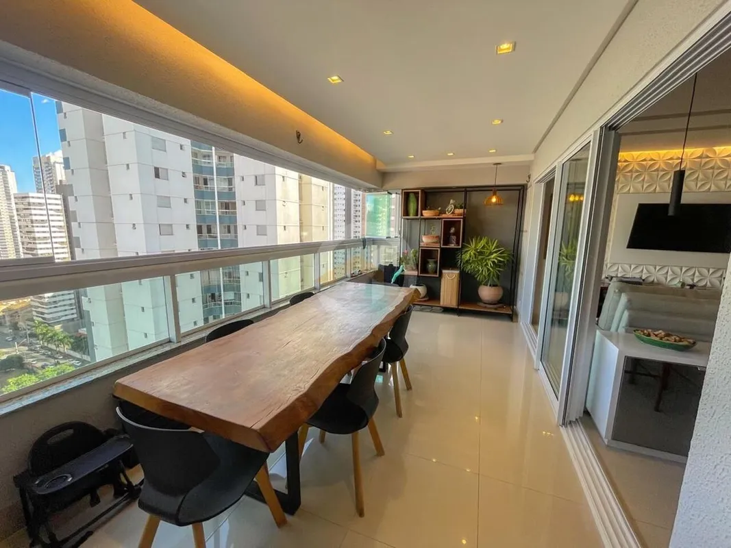 Apartamento 3 suites Setor Bueno, nascente andar alto 2 vagas com 103 metros pró...