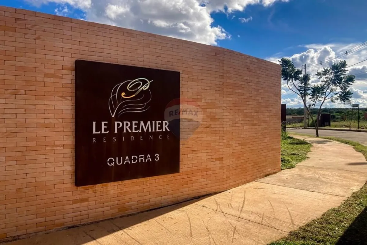 Lote regularizado, nascente e plano, com vista livre para a área de reserva do c...