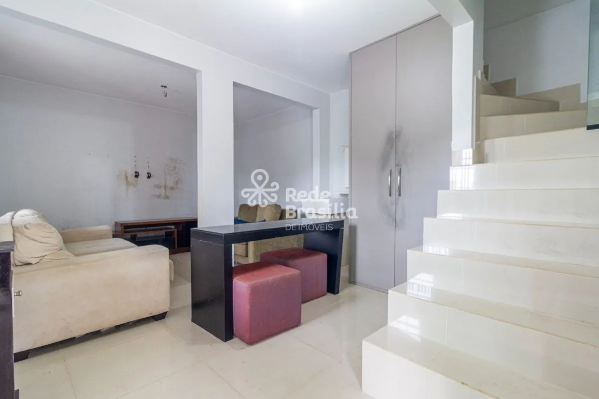 TH34764 - Qr 501 Samambaia, Casa 02 quartos, 193m². Agende sua visita! Imóvel co...