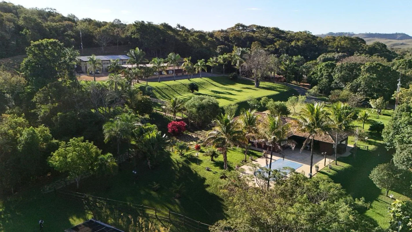 FAZENDA BOM JARDIM – ESTRUTURA COMPLETA A 35 KM DE TAGUATINGAFazenda escriturada...