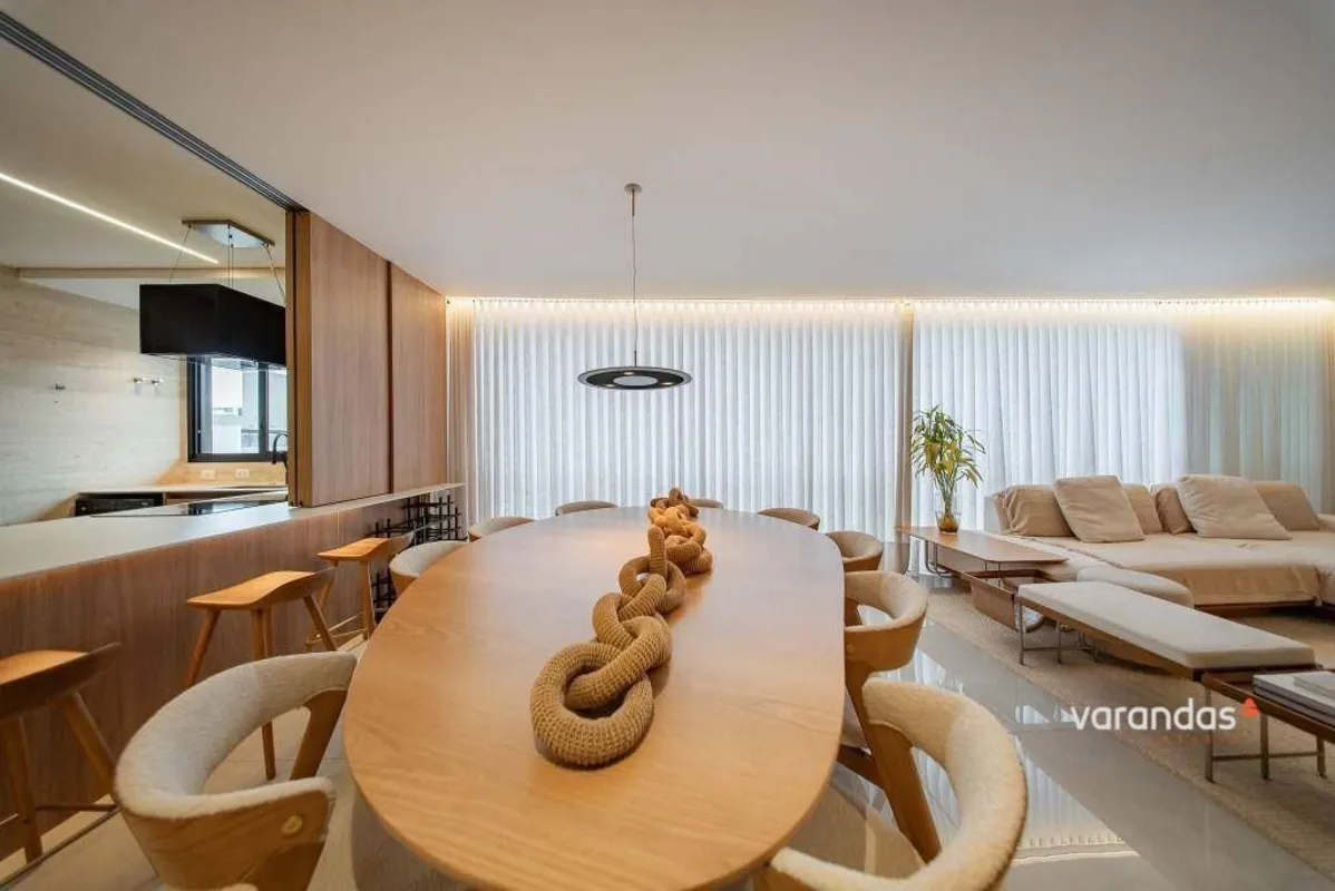 Moderno, sofisticado e luxuoso. Esse apartamento eleva o padrão de moradia em Br...