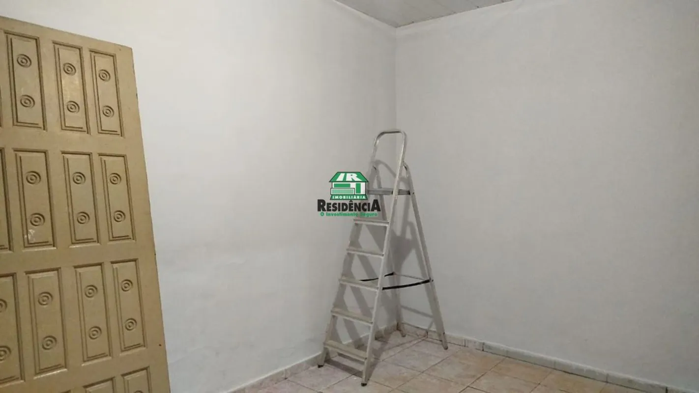 Casa São Lourenço- Área total 150m²- Área construída 120m²- 2 quartos - 2 banhei...