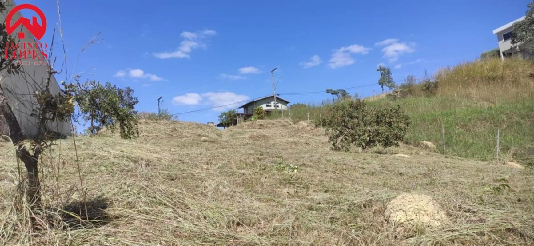 Lote à venda no Condomínio Ouro Vermelho IIÁrea: 800 m² Situação: Escriturado e ...
