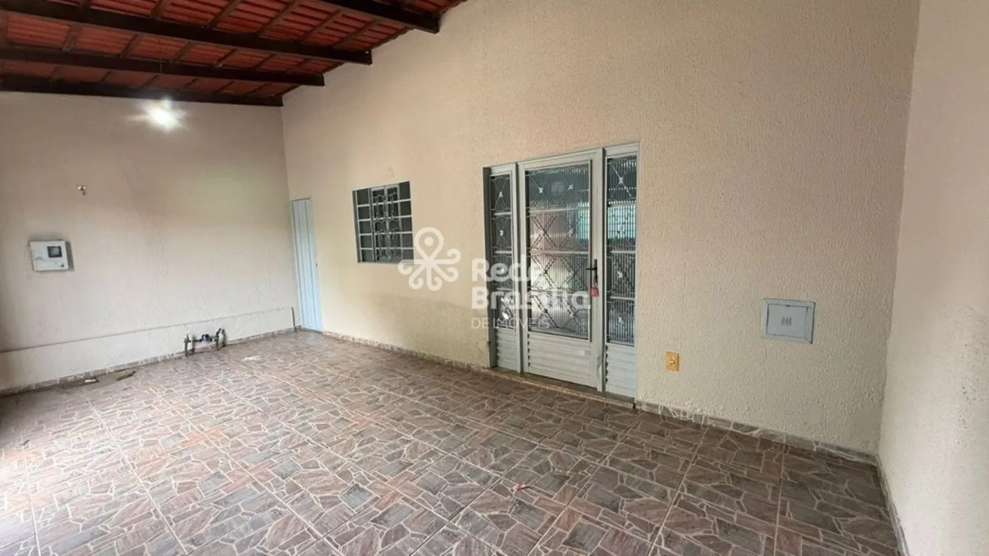 TH23913 - Qr 604 Samambaia, Casa 02 quartos, 120m². Agende sua visita! Imóvel co...