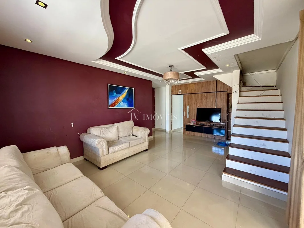 Lilian Vieira Vende:Casa Exclusiva | 3 Quartos | Lote 479 m² | Aceita Financiame...