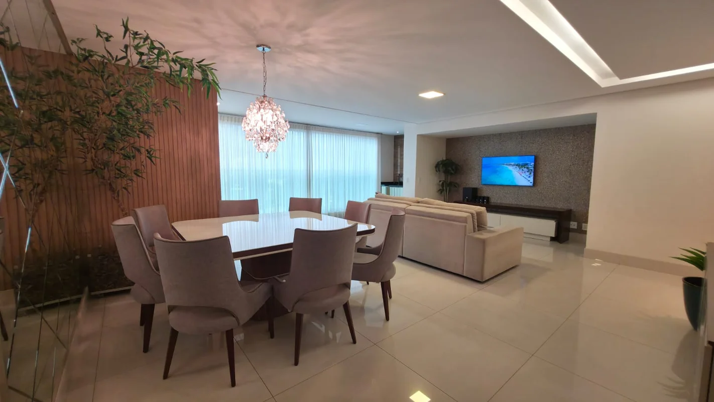 Descubra um amplo e confortável apartamento na Avenida das Araucárias, Residênci...
