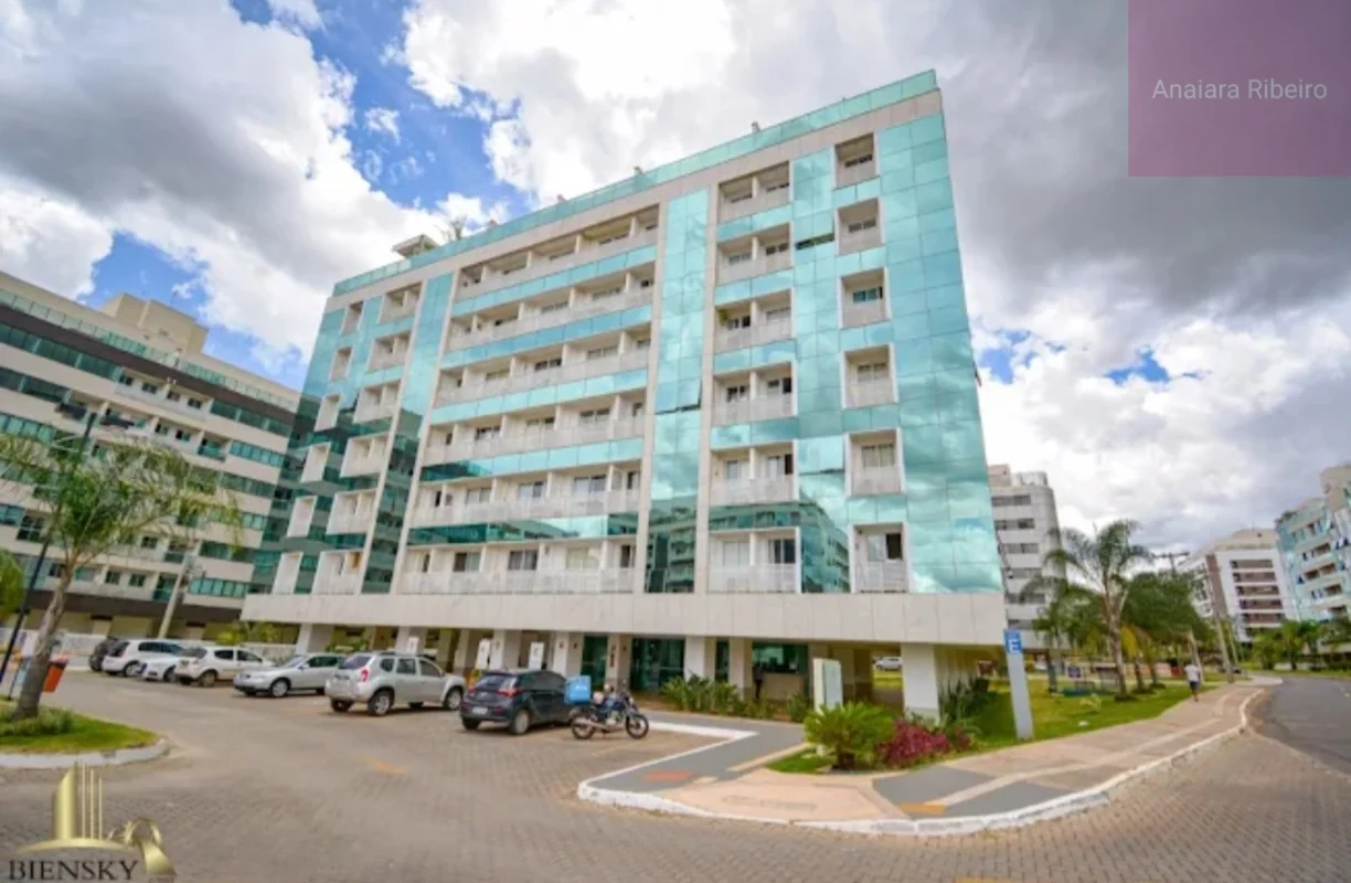 Alugo lindo apartamento no Noroeste, composto por 1 quarto com varanda, cortinas...