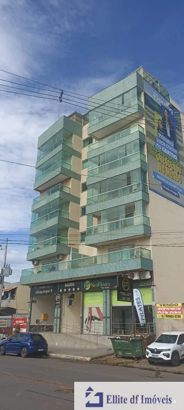 Ótima loja de galeria, em um prédio muito bom. Oportunidade - ao lado do colégio...