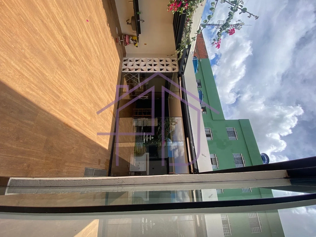 Casa Térrea na Quadra 47, Setor Leste, GAMA-DF, Conceito Aberto, com Area Gourme...