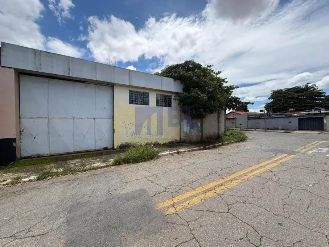 LOTE DISPONÍVEL PARA LOCAÇÃO, SETOR DOS FUNCIONÁRIOS EM GOIÂNIAGalpão comercial ...