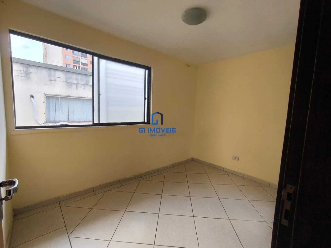 Apartamento com 2 quartos e janelas amplas (boa ventilação e iluminação, sendo q...