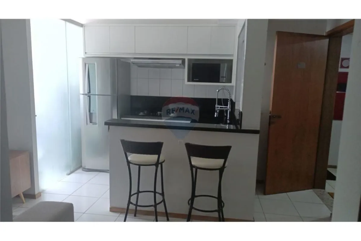 Alugo apartamento de 2 quartos reformado no Edifício Piazza di Spagna, localizad...