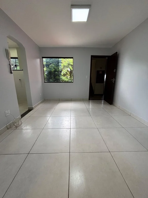 Aluguel de apto de 2 quartos na QD 14 conjunto B-2 Bl 4 no primeiro andar .Excel...