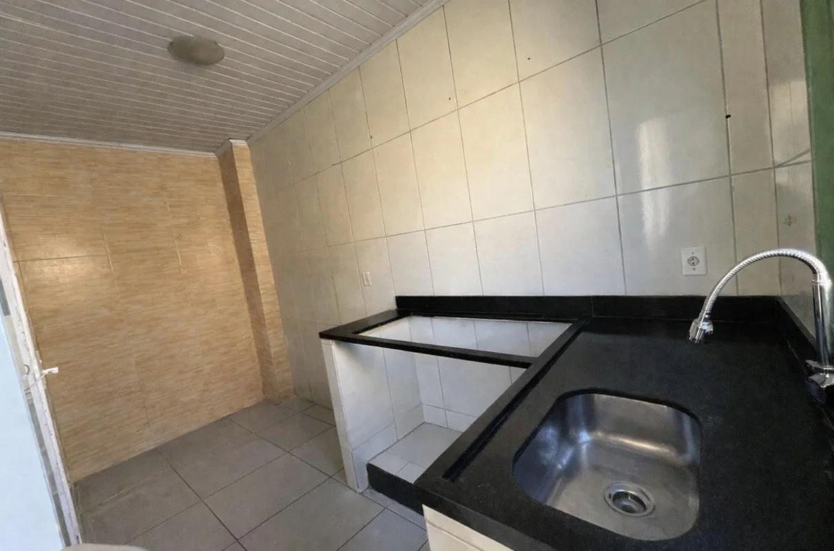  CASA À VENDA – SAMAMBAIA NORTE| ÓTIMA LOCALIZAÇÃO QR 212 – Samambaia NorteApena...