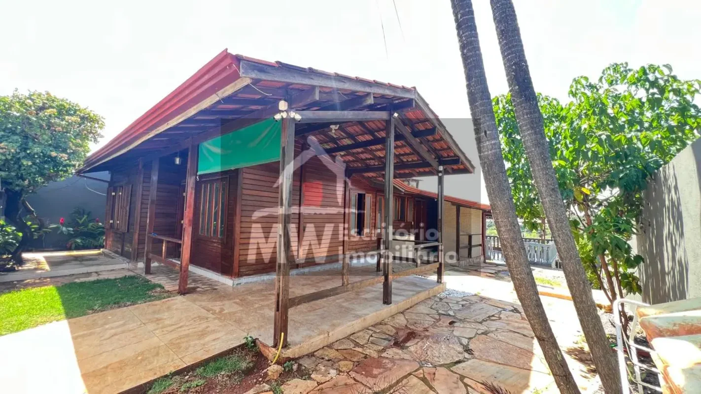 MW Escritório Imobiliário Vende Excelente Imóvel com Duas Moradias no Mesmo Lote...