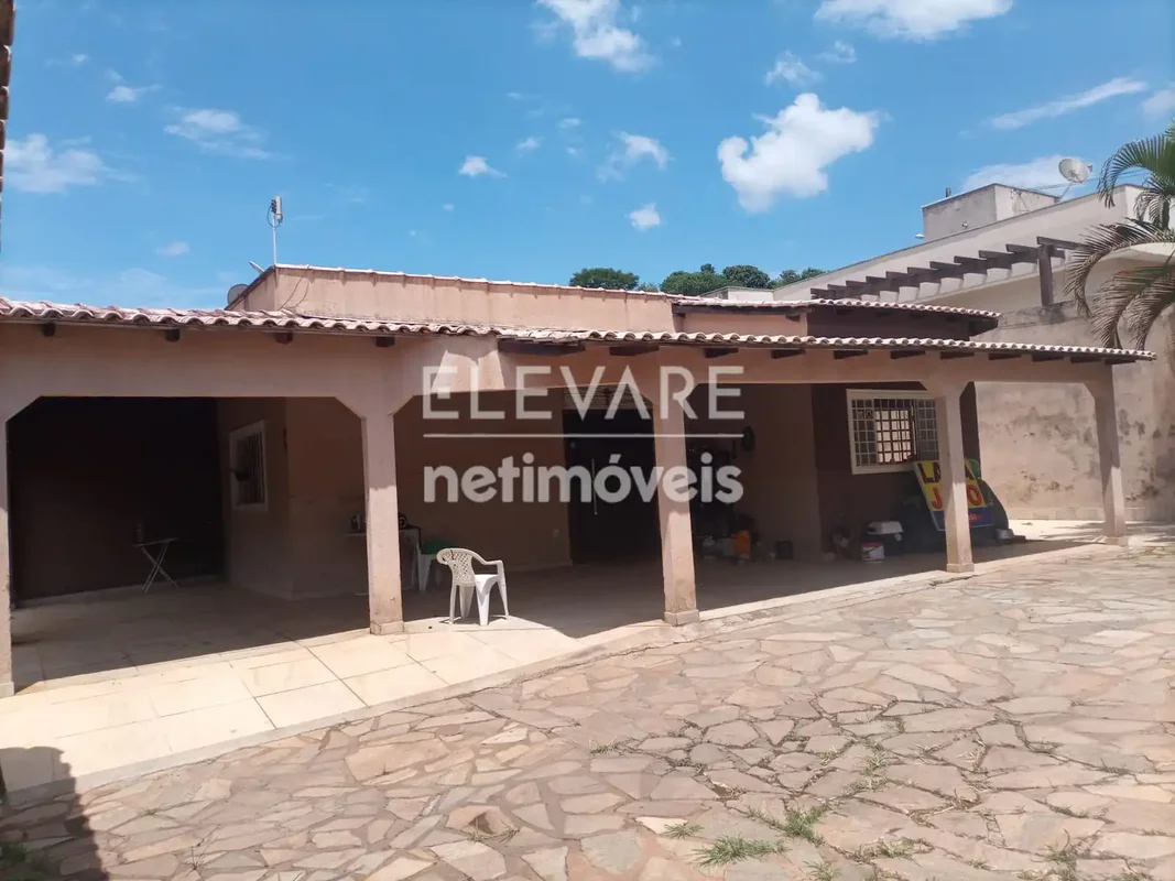 Excelente casa no Condomínio Girrasol em ArniqueirasIMÓVEL:Casa com varanda, com...