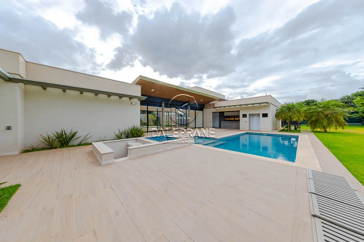 DALEPRANE INTELIGÊNCIA IMOBILIÁRIA VENDE CASA DE ALTÍSSIMO PADRÃO NO LAGO NORTEA...