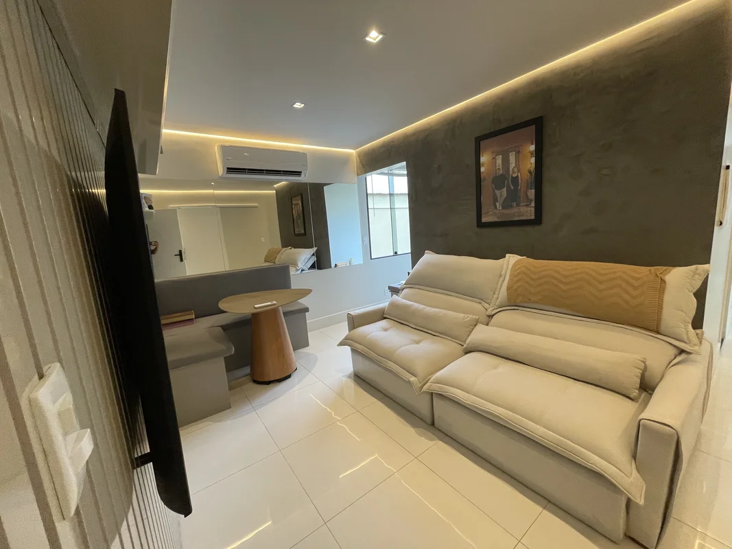 Descubra este excelente apartamento de 3 quartos, localizado na Avenida Parque Á...