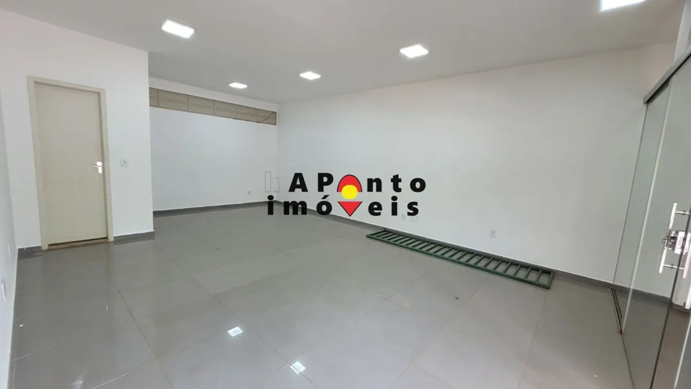 hAPonto Imóveis aluga:Excelente loja de 96m², com térreo e subsolo, oferecendo a...